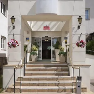 https://airport-inn-manchester-sk9-4lr.hotelsin-chester.com